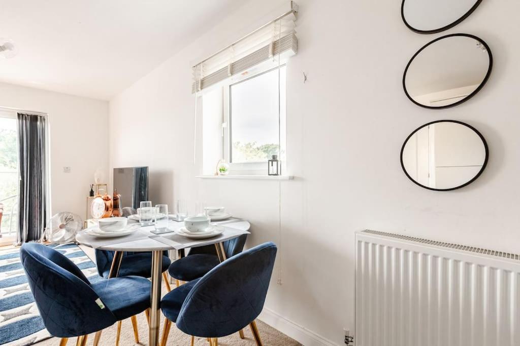 Stylish Station Apartment In Rochester With Free Parking Wainscot Εξωτερικό φωτογραφία